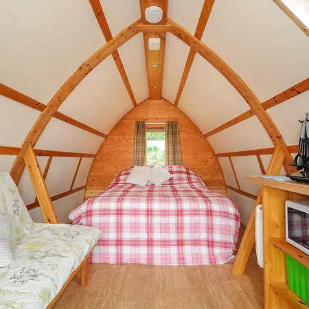 Holiday home Fox Den Penbugle Organic Farm Liskeard