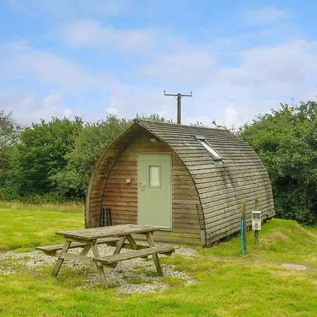 Holiday home Fox Den Penbugle Organic Farm Liskeard