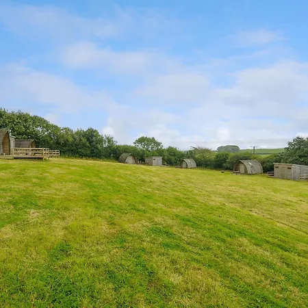 Fox Den Penbugle Organic Farm * Liskeard